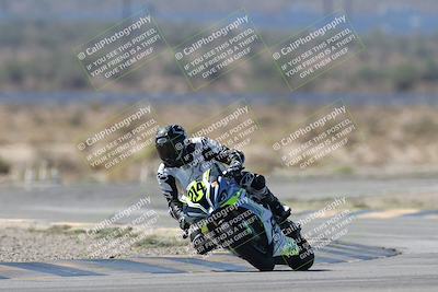 media/Oct-05-2025-CVMA (Sun) [[beeef4f201]]/Race 5-Amateur Supersport Open (Holeshot)/